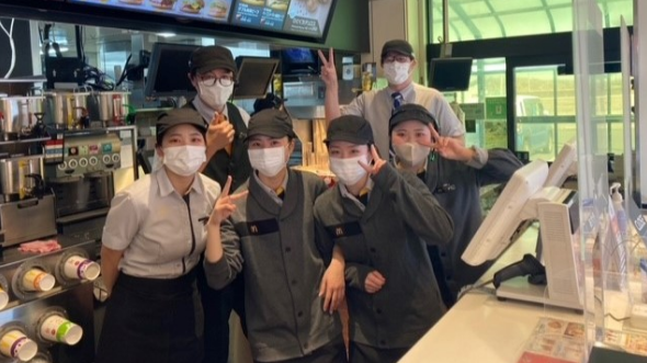 マクドナルドクルー